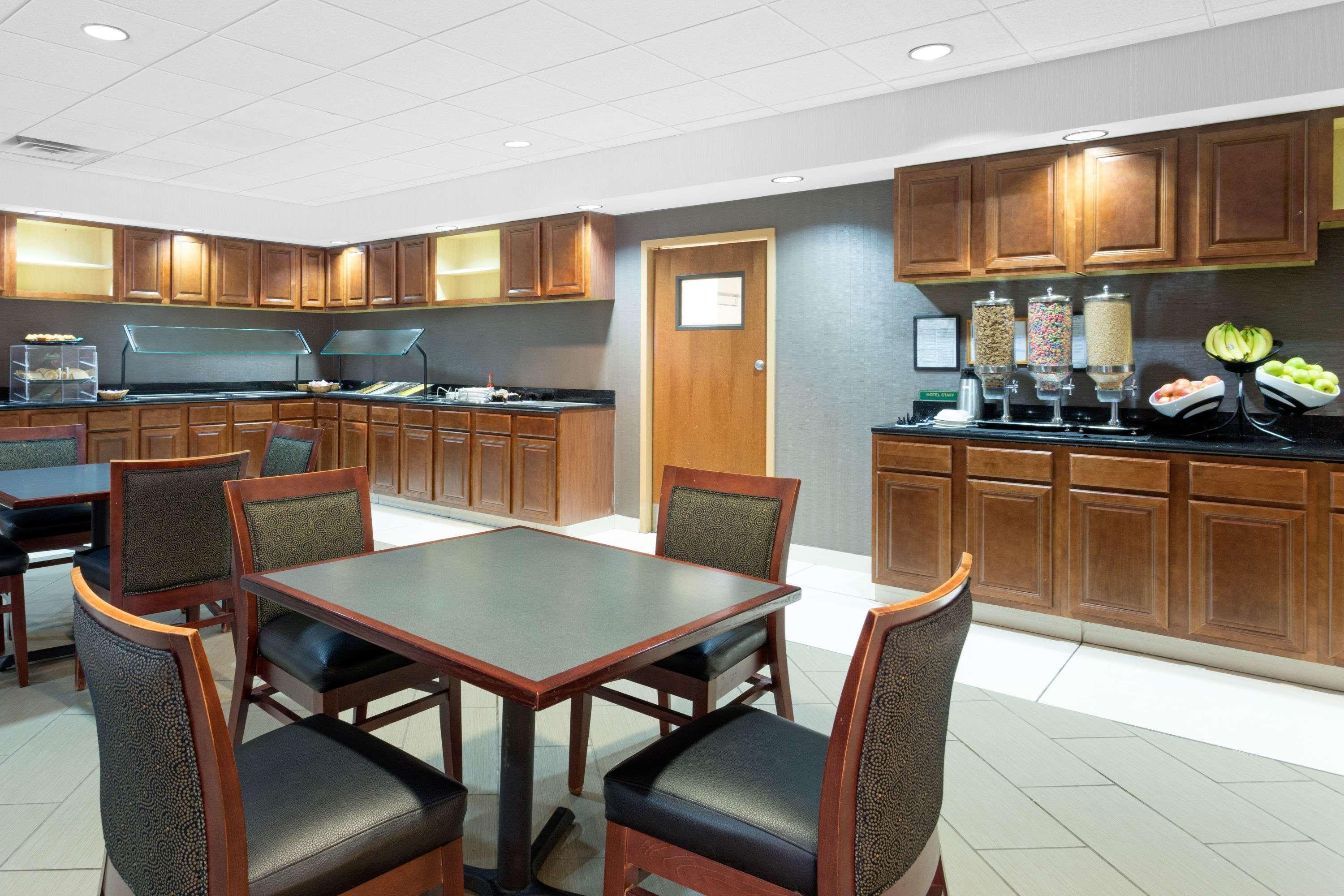 Hawthorn Extended Stay By Wyndham Kingsland Exteriör bild
